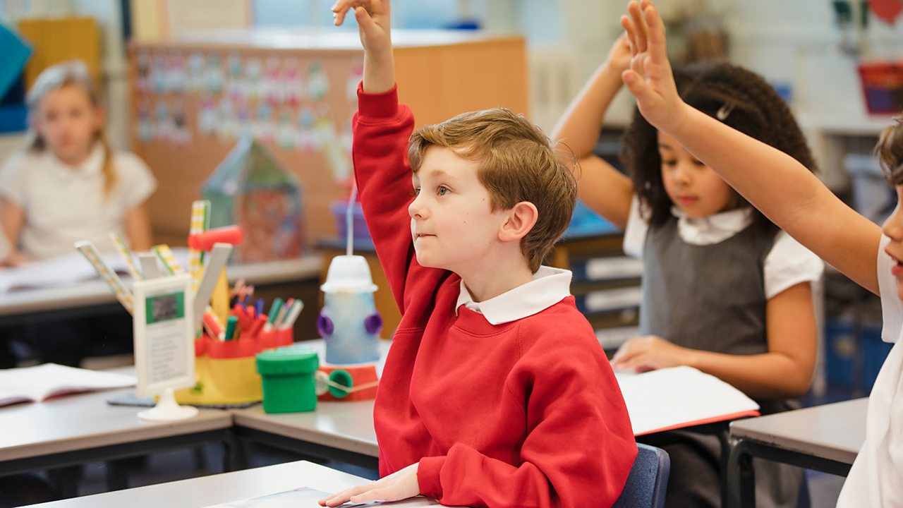 I very well at school. Начальная школа.. Дети в школе Сток. Primary School. Ilkokul.